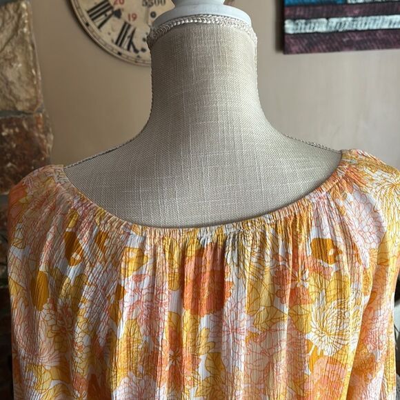 Adrienne Vittadini Orange and Yellow Floral Three-Quarter Sleeves Top Size 2X - Picture 8 of 13